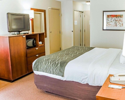 Comfort Inn Fayetteville West Near Fort Liberty image 17