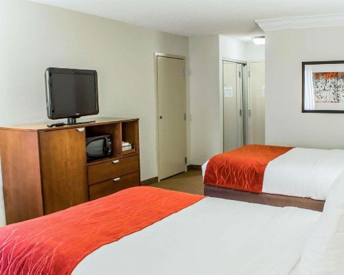 Comfort Inn Fayetteville West Near Fort Liberty image 21