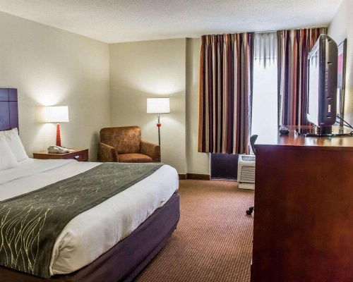 Comfort Inn Fayetteville West Near Fort Liberty image 24