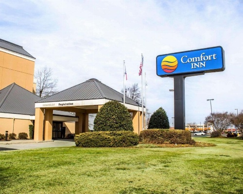 Comfort Inn Fayetteville West Near Fort Liberty image 29