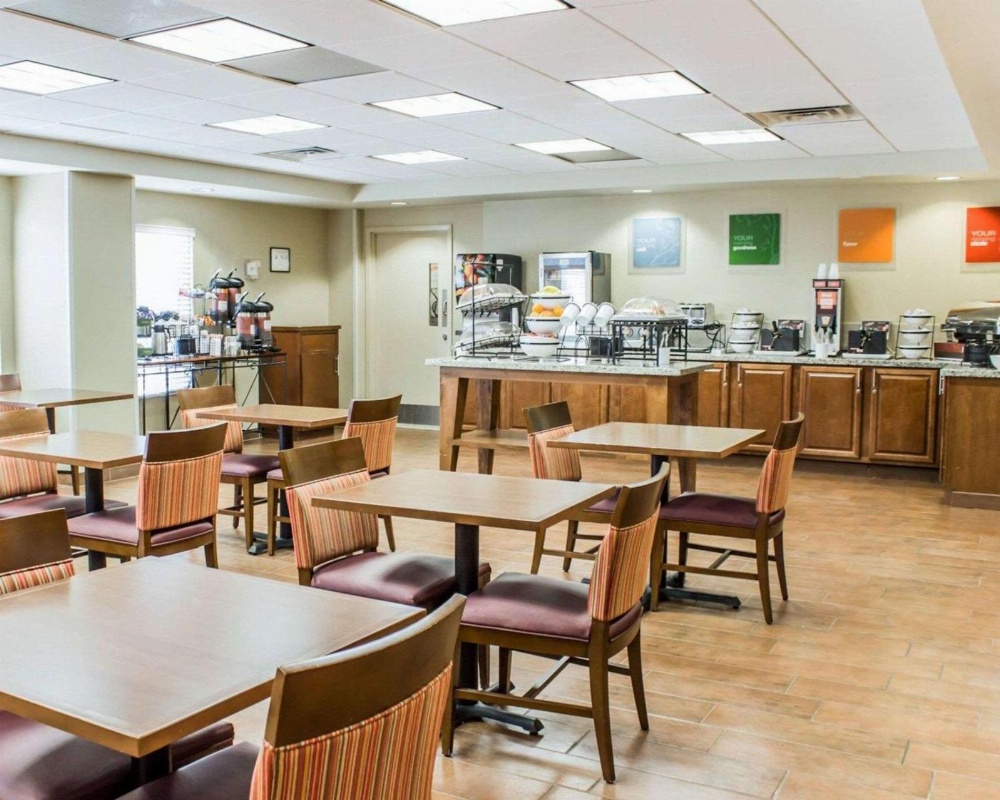 Comfort Inn Fayetteville West Near Fort Liberty