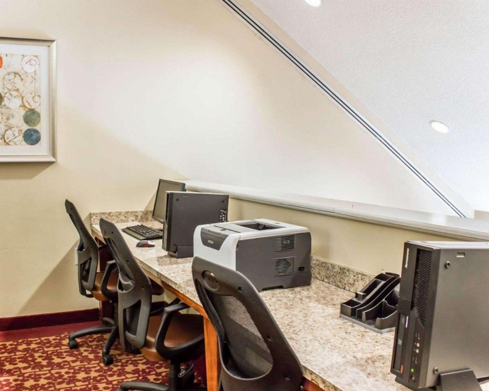 Comfort Inn Fayetteville West Near Fort Liberty